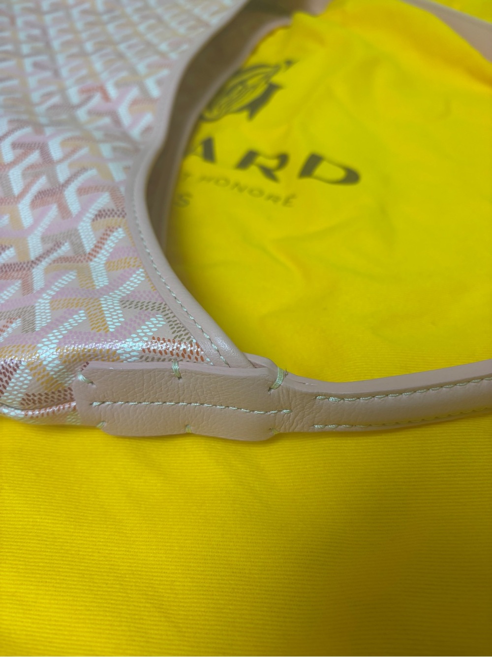 Goyard Pink Hobo 2026 - Picture 15 of 17
